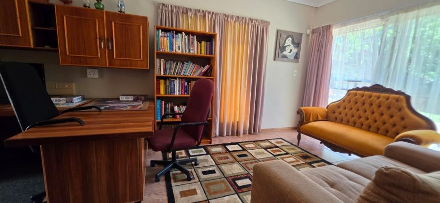 3 Bedroom Property for Sale in La Hoff North West